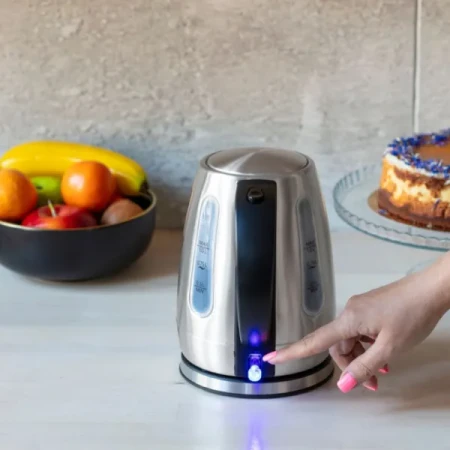 czajnik-bezprzewodowy-mcz-118m (3)