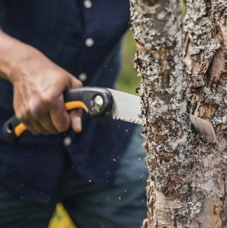 Pila_do_galezi_Fiskars_Plus_SW69_gfx_3